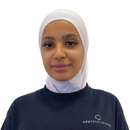 Habiba - klinikassistentelev hos Dentalklinikken Amager