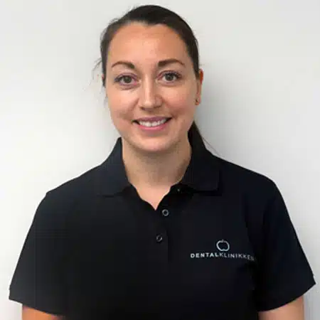 Karina. Tandplejer Husum