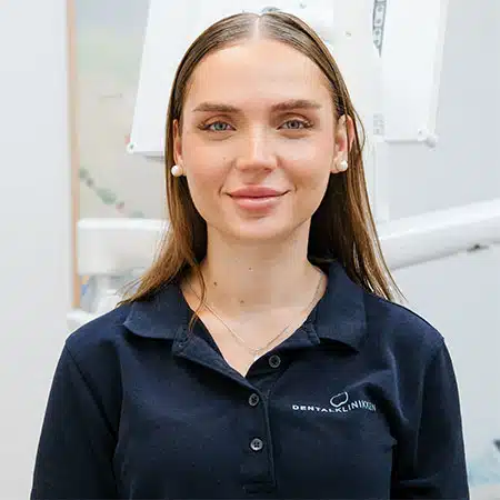 Rejhane - klinikassistent i Ballerup