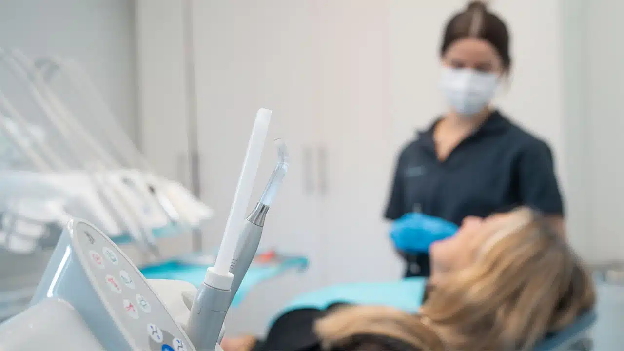 Hvis uheldet er ude, kan du altid få en tid til akutbehandling hos Dentalklinikken på Nørrebrogade