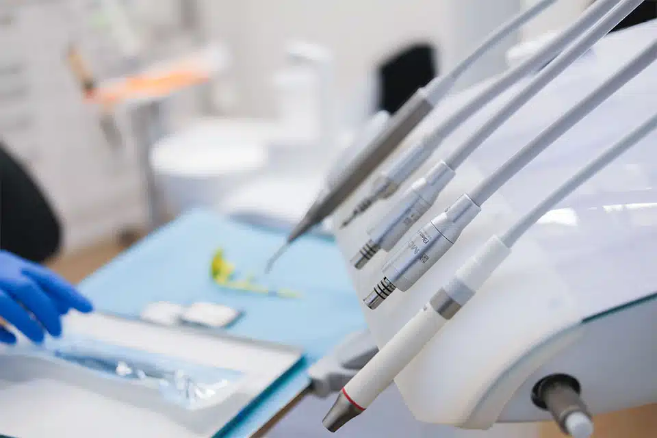 Vi bruger det nyeste udstyr i vores tandklinik