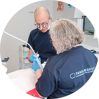 Tandimplantater indsættes på klinik i Husum